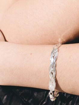 商品Pepe Zoo | [TRECCE 4] Plain Strap Silver Bracelet,商家W Concept,价格¥1097图片