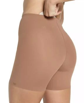 Leonisa | Women's Undetectable Padded Butt Lifter Shaper Shorts,商家Macy's,价格¥258