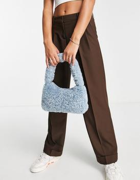 asos design, ASOS | ASOS DESIGN curved 90s shoulder bag in blue faux fur商品图片 5折