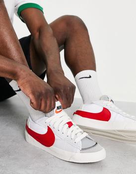 推荐Nike blazer low 77 jumbo trainers in white and red商品