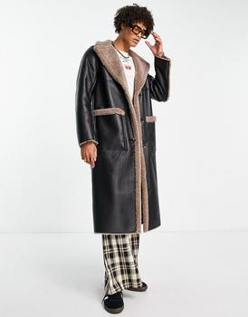 推荐ASOS DESIGN faux leather coat with contrast brown borg trim商品