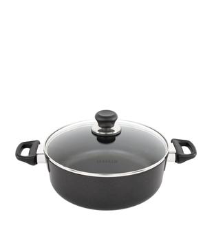 商品Scanpan | Classic Low Sauce Pot (26cm),商家Harrods,价格¥1645图片