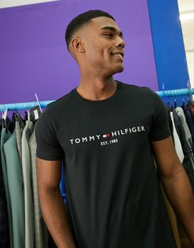 Tommy Hilfiger | Tommy Hilfiger embroidered flag logo t-shirt in black商品图片,