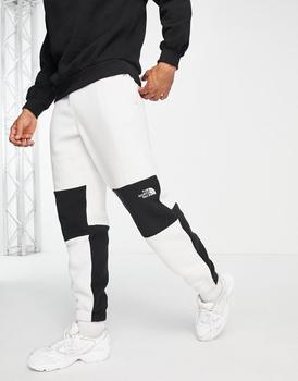 The North Face | The North Face Shispare high pile fleece joggers in white and black Exclusive at ASOS商品图片,