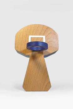 商品Local Hoops | Local Hoops Wood Desk Hoop,商家Urban Outfitters,价格¥1027图片
