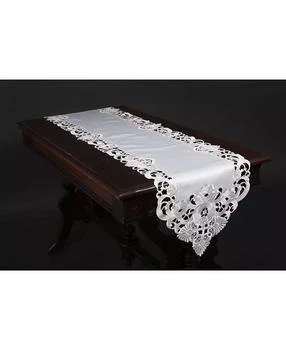 Manor Luxe | Delicate Lace Embroidered Cutwork Table Runner,商家Macy's,价格¥306