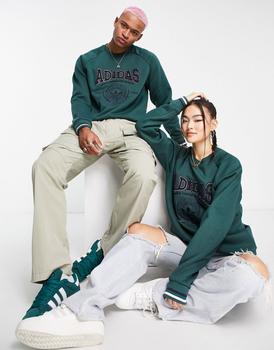 推荐adidas Originals unisex 'Preppy Varsity' large logo sweatshirt in collegiate green商品