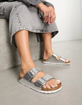 Birkenstock Arizona sandals in metallic silver,价格$94.85