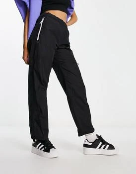 Adidas | adidas Sportwears Future Icons joggers in black,商家ASOS,价格¥661