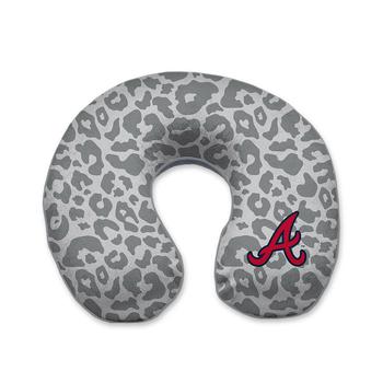 商品Pegasus Home Fashions | Atlanta Braves Cheetah Print Memory Foam Travel Pillow,商家Macy's,价格¥231图片