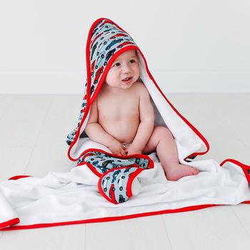 商品Posh Peanut | Miles Hooded Towel,商家Verishop,价格¥367图片
