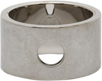 商品MAISON MARGIELA | Silver Brushed Cut Out Ring,商家SSENSE,价格¥1412图片