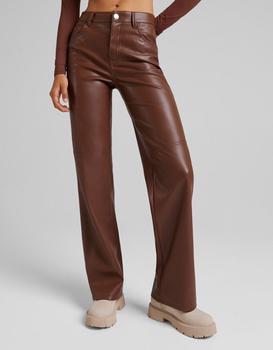 推荐Bershka faux leather straight leg trouser in brown商品