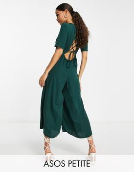 商品ASOS | ASOS DESIGN Petite lace up tea back jumpsuit in green,商家ASOS,价格¥411图片