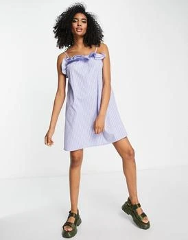 推荐Vero Moda ruffle detail cami mini dress in blue pinstripe商品
