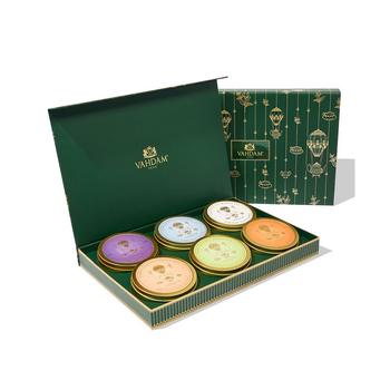 商品Vahdam Teas | World Tea Assortment, Gift Set, 6 Teas 150 Servings,商家Macy's,价格¥425图片