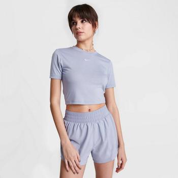 商品NIKE | Women's Nike Essential Crop T-Shirt,商家Finish Line,价格¥68图片