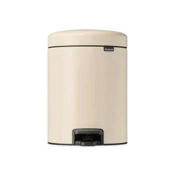 Brabantia | New Icon Step on Trash Can, 1.3 Gallon, 5 Liter,商家Macy's,价格¥367