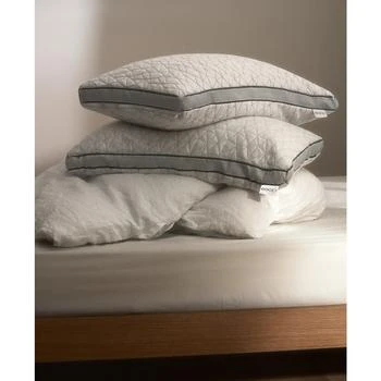 Coop Sleep Goods | The Eden Cooling Adjustable Memory Foam Pillow,商家Macy's,价格¥719