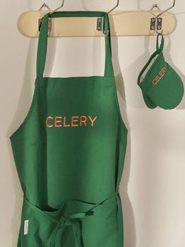 商品DECOVIEW | [Set] Kitchen Lettering Apron + Kitchen Glove,商家W Concept,价格¥380图片