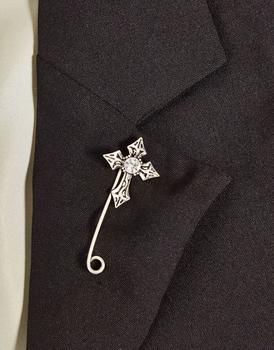 商品ASOS DESIGN party lapel pin with vintage cross in burnished silver图片