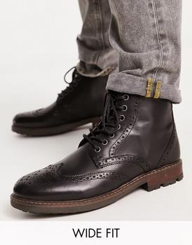 推荐Red Tape wide fit lace up brogue boots in black leather商品