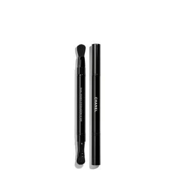 Chanel | Retractable Dual-Ended Eyeshadow Brush N°200,商家Macy's,价格¥336