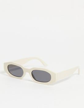 ASOS | ASOS DESIGN angled sunglasses with ecru frame and smoke lens商品图片,8折×额外9.5折, 额外九五折