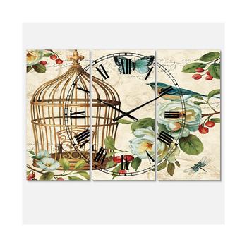 商品Designart | Traditional 3 Panels Metal Wall Clock,商家Macy's,价格¥1921图片
