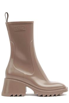 商品Chloé | Chloé Betty Rain Logo Embossed Zipped Boots,商家Cettire,价格¥2998图片