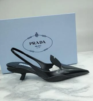 推荐PRADA 黑色女士低跟鞋 1I566M-3LFU-F0002商品