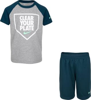 商品Nike Boys' Baseball Clear Your Plate Graphic T-Shirt and Shorts Set,商家Dick's Sporting Goods,价格¥198图片