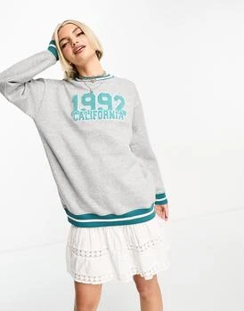 推荐Daisy Street boxy sweatshirt with 1992 graphic商品