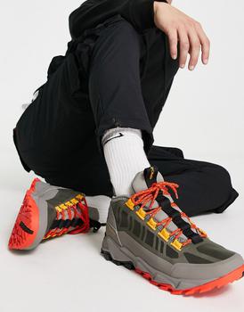 Columbia | Columbia Flow Borough low boots in black商品图片,