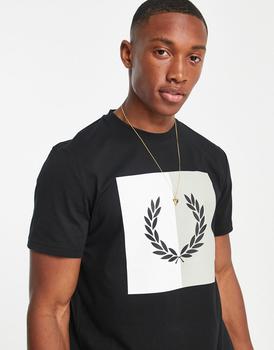 Fred Perry | Fred Perry laurel wreath box print t-shirt in black商品图片,