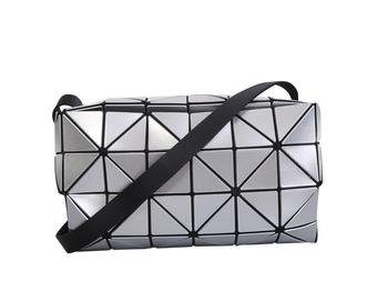 Issey Miyake | Bao Bao Issey Miyake Carton Zipped Shoulder Bag商品图片,9.6折