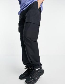 推荐Weekday donny cargo trousers in black商品