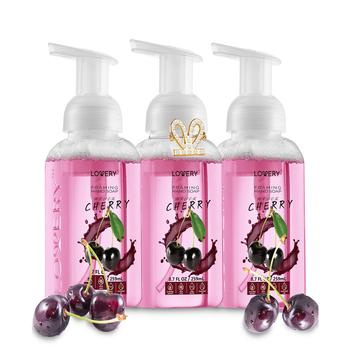 商品Lovery | Hand Foaming Soap in Black Cherry, Moisturizing Hand Soap with Flawless Crystal Heart Bracelet - Hand Wash Set, 4 Piece,商家Macy's,价格¥169图片