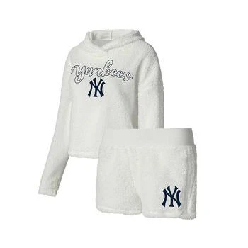 Concepts Sport | Women's Cream New York Yankees Fluffy Hoodie Top and Shorts Sleep Set,商家Macy's,价格¥443