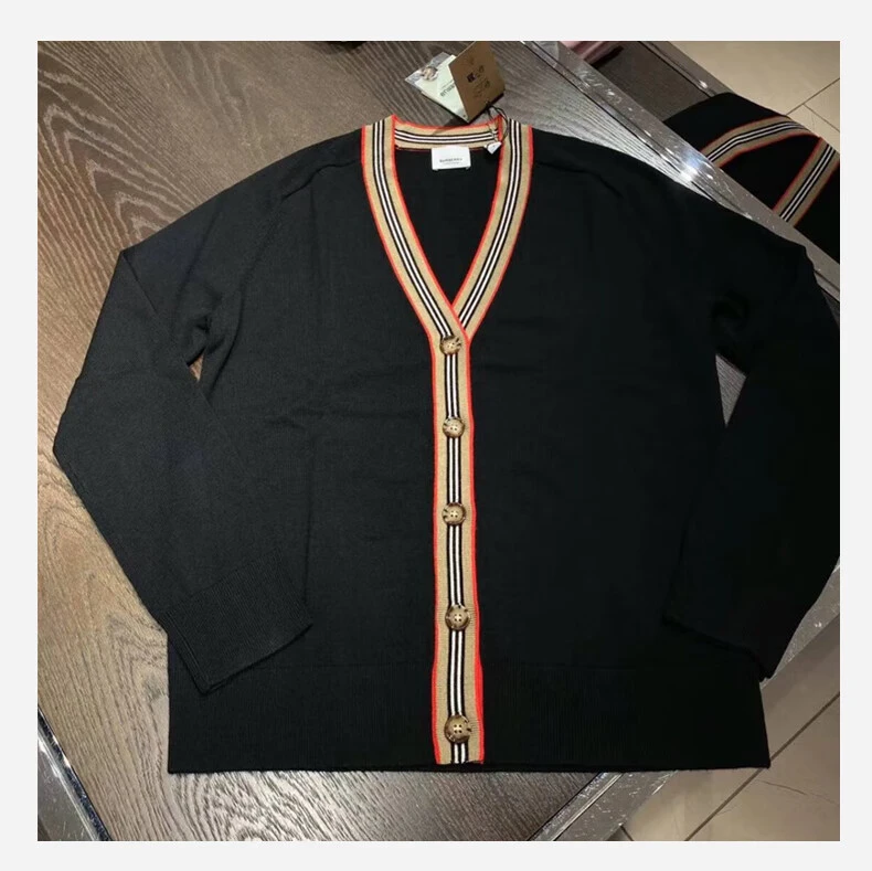 Burberry | Burberry博柏利SS24条纹V领单排扣长袖针织衫女款黑色80843251,商家VPF,价格¥2176