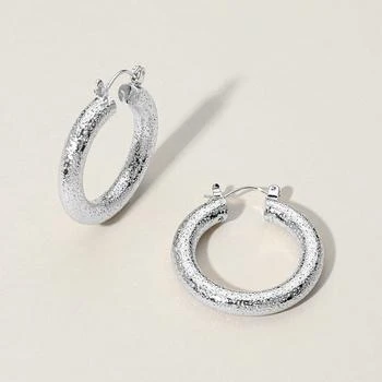 FASHNZFAB | Textured Metal Hoop Pin Catch Earrings - Silver,商家Premium Outlets,价格¥140