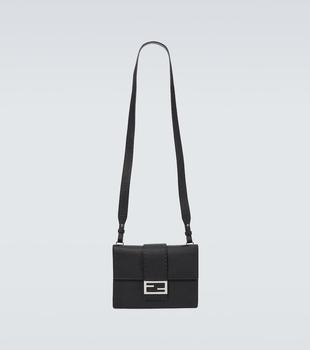 商品Fendi | Baguette leather pouch,商家MyTheresa,价格¥8687图片