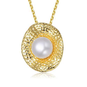 商品Genevive | Sterling Silver Gold Plated Freshwater Pearl Hammered Pendant Necklace,商家Lord & Taylor,价格¥643图片