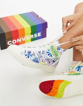 推荐Converse Pride Chuck 70 Hi trainers in white multi-coloured scarf print商品