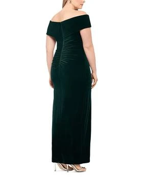 XSCAPE | Plus Velvet Off-the-Shoulder Gown,商家Bloomingdale's,价格¥1111