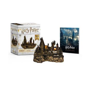 商品Harry Potter Hogwarts Castle and Sticker Book: Lights Up! by Running Press图片