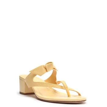Alexandre Birman | Clarita Sandal In Ivory/cream,商家Premium Outlets,价格¥2467
