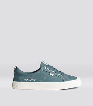 商品Cariuma | OCA Low Pantone Tapestry Blue Canvas Contrast Thread Sneaker Women,商家CARIUMA,价格¥706图片