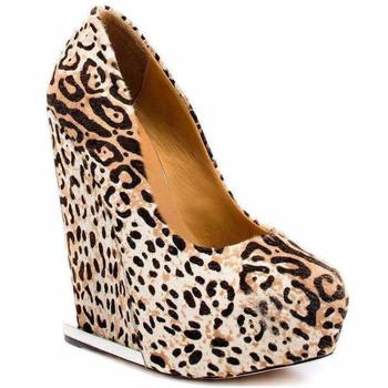 商品L.A.M.B. | Leopard Print Leather Wedge,商家Runway Catalog,价格¥1062图片