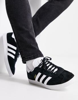 推荐adidas Originals Gazelle trainers in black商品